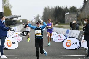 Marathon: Steinruck siegt mit Bestzeit in Enschede - Kipchoge meldet sich zurück