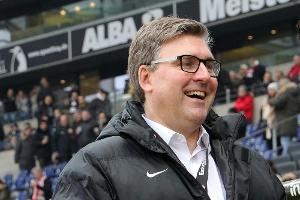 Eintracht-Vorstand Hellmann erstaunt über "Unprofessionalität" der Spitzenklubs