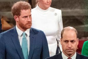 Prinz Harry (li.) und Prinz William bei einem Gottesdienst in London 2020.
