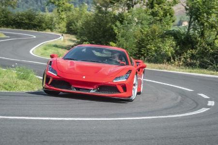 Schließlich basiert der F8 Tributo auf dem 488 GTB und hat dazu noch das nun partikelgefilterte, nach wie vor 720 PS starke ...