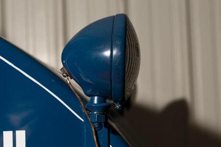 C.1940 BOMBARDIER B-7 SEVEN PASSENGER SNOWMOBILE