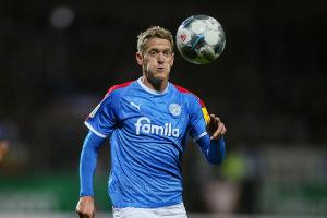 Holstein Kiel verlängert mit van den Bergh