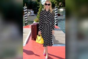Lady Kitty Spencer: Stylischer Auftritt im Polka-Dot-Kleid
