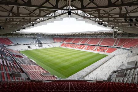 Freiburg weiht neues Stadion mit Sieg über St. Pauli ein Freiburg weiht neues Stadion mit Sieg über St. Pauli ein