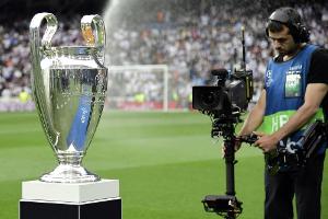 Champions League fast komplett bei DAZN