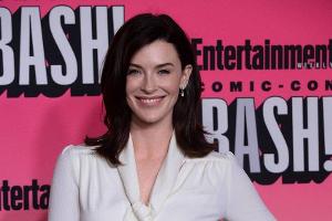 Bridget Regan hier mal dunkelhaarig.