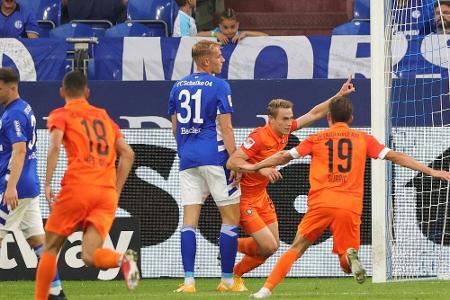 HSV kassiert Derby-Pleite - Schalke verspielt Sieg HSV kassiert Derby-Pleite - Schalke verspielt Sieg