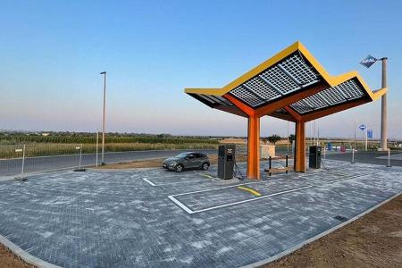 8/2021, Fastned A71 8/2021, Fastned A71