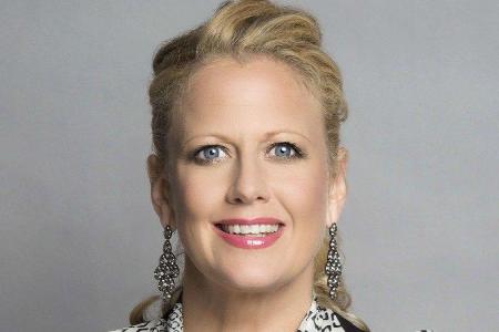 Barbara Schöneberger moderiert den 22. Deutschen Fernsehpreis. Barbara Schöneberger moderiert den 22. Deutschen Fernsehpreis.