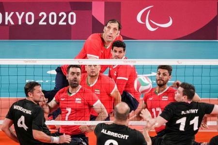 Sitzvolleyballer bei Paralympics vor dem Aus Sitzvolleyballer bei Paralympics vor dem Aus