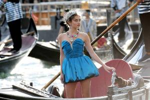 Leni Klum schippert als Prinzessin durch Venedig