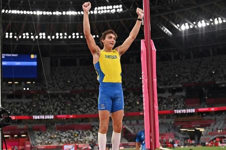 Stab-Weltrekordler Duplantis holt mit Machtdemonstration Gold Stab-Weltrekordler Duplantis holt mit Machtdemonstration Gold