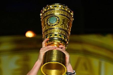 Nach drei Coronafällen in Bremen: DFB setzt Bayern-Pokalspiel ab Nach drei Coronafällen in Bremen: DFB setzt Bayern-Pokalspiel ab