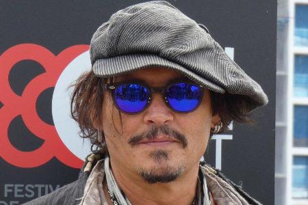 Johnny Depp im April 2021 in Barcelona Johnny Depp im April 2021 in Barcelona