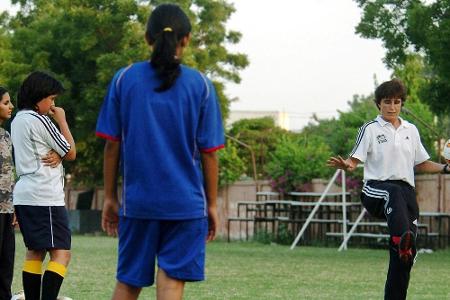 Staab wird Trainerin der ersten Frauen-Nationalmannschaft Saudi-Arabiens Staab wird Trainerin der ersten Frauen-Nationalmannschaft Saudi-Arabiens