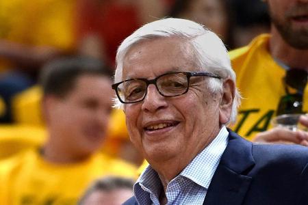 Hall of Fame der Frauen: Früherer NBA-Boss Stern aufgenommen Hall of Fame der Frauen: Früherer NBA-Boss Stern aufgenommen