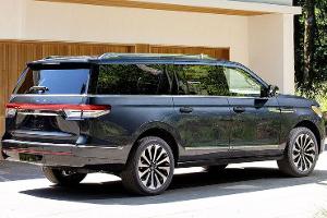 SUV-Dickschiff legt an Intelligenz zu