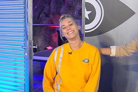 Payton Ramolla nach ihrem Exit bei Payton Ramolla nach ihrem Exit bei