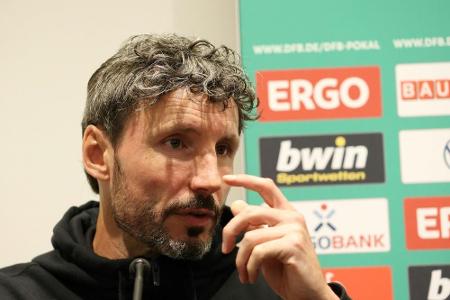 Wolfsburger Wechselfehler: Keine Konsequenzen für van Bommel Wolfsburger Wechselfehler: Keine Konsequenzen für van Bommel