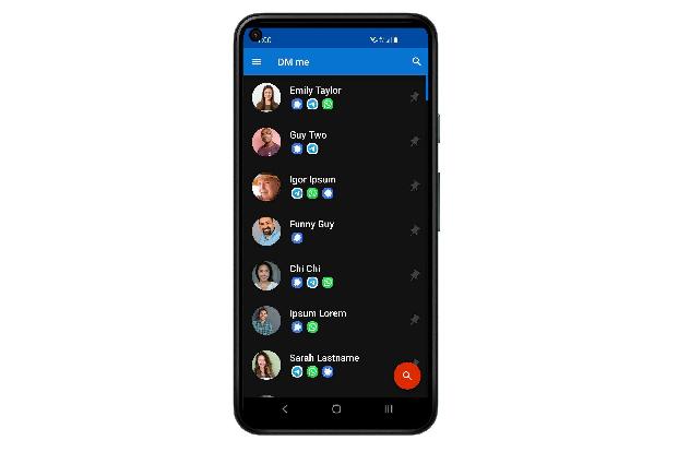 Hinter jedem Kontakt listet die App die verwendeten Messenger auf.