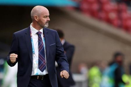 Vertrag bis 2024: Clarke bleibt schottischer Nationaltrainer Vertrag bis 2024: Clarke bleibt schottischer Nationaltrainer