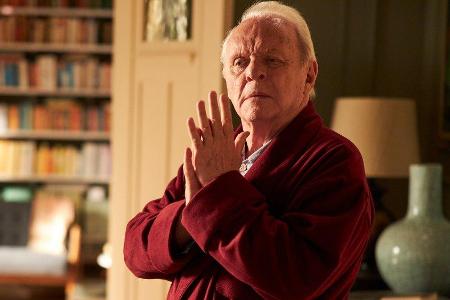 Anthony Hopkins als demenzkranker Vater. Anthony Hopkins als demenzkranker Vater.