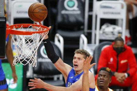Mit Bruder Franz vereint: Moe Wagner bleibt in Orlando Mit Bruder Franz vereint: Moe Wagner bleibt in Orlando