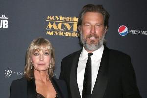 Nach 20 Jahren Beziehung: John Corbett und Bo Derek haben geheiratet
