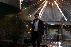 Hugh Jackman ist in "Reminiscence - Die Erinnerung stirbt nie" als Kriegsveteran Nick Bannister zu sehen.