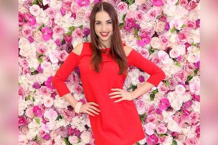 Ekaterina Leonova schlägt ein neues Kapitel ihres Lebens auf. Ekaterina Leonova schlägt ein neues Kapitel ihres Lebens auf.
