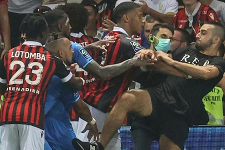 Nach Vorfall mit Payet: Nizza-Fan vorgeladen Nach Vorfall mit Payet: Nizza-Fan vorgeladen