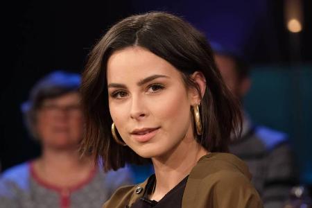 Lena Meyer-Landrut bei einer Talk-Show im NDR