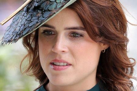Prinzessin Eugenie besucht ihre Eltern auf Schloss Balmoral. Prinzessin Eugenie besucht ihre Eltern auf Schloss Balmoral.