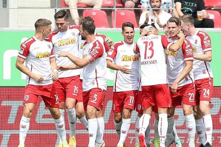 Auch Schalke kann Spitzenreiter Jahn nicht stoppen Auch Schalke kann Spitzenreiter Jahn nicht stoppen