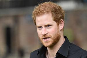 Prinz Harry erntet Kritik für Flug mit Privatjet
