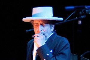 Wegen Missbrauchs angeklagt: Bob Dylan wehrt sich gegen Vorwürfe