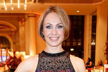 Die Geburt ihres dritten Kindes gab Ex-Biathletin Magdalena Neuner Anfang August auf Instagram bekannt. Sie zeigte drei klei...