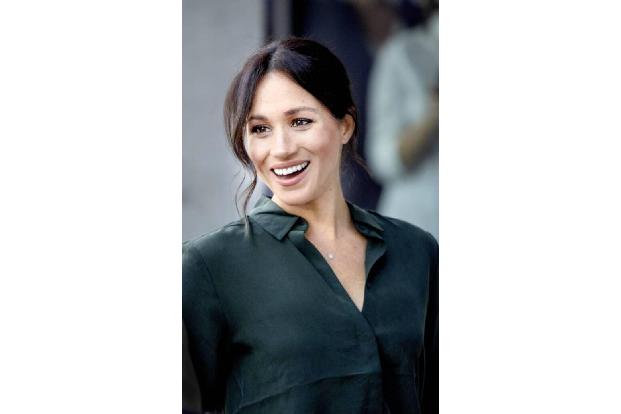 Meghan Markle wurde am 4. August 1981 im kalifornischen San Fernando Valley geboren. Ihre Mutter Doria ist Afroamerikanerin ... Meghan Markle wurde am 4. August 1981 im kalifornischen San Fernando Valley geboren. Ihre Mutter Doria ist Afroamerikanerin ...