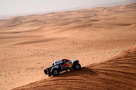 Al-Attiyah gewinnt vierte Etappe der Rallye Dakar Al-Attiyah gewinnt vierte Etappe der Rallye Dakar