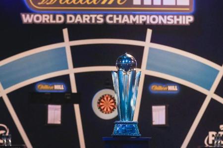 Die Darts-WM 2022 ist für die besten Pfeilewerfer der Welt mittlerweile eine äußerst lukrative Veranstaltung geworden. Fast ... Die Darts-WM 2022 ist für die besten Pfeilewerfer der Welt mittlerweile eine äußerst lukrative Veranstaltung geworden. Fast ...