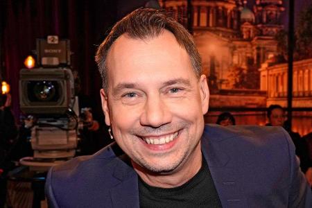 Einer davon ist Bestsellerautor Sebastian Fitzek (50). Er hat seiner Lebensgefährtin Linda einen Antrag gemacht. Das gab er ...