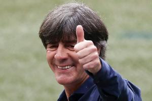 Bundespräsident Steinmeier verabschiedet Löw