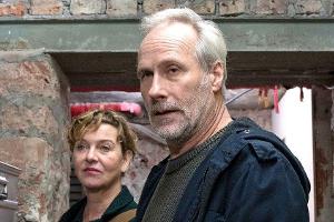 Die Ermittler Anna Janneke (Margarita Broich, l.) und Paul Brix (Wolfram Koch) im neuesten Frankfurter "Tatort: Luna frisst ...