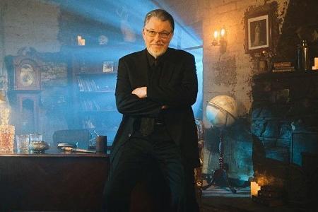 Jonathan Frakes ist in einer neuen Folge Jonathan Frakes ist in einer neuen Folge