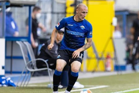 Michel-Hattrick in acht Minuten: Paderborn überrollt KSC in Halbzeit eins Michel-Hattrick in acht Minuten: Paderborn überrollt KSC in Halbzeit eins