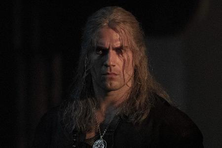 Geralt von Riva (Henry Cavill) bekämpft in Geralt von Riva (Henry Cavill) bekämpft in