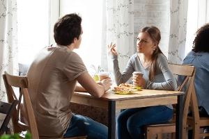 Dating-Trend: Beim Hardballing "können Spannungen in der Luft hängen"
