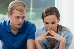 Männer sind trotz Sorgen zuversichtlicher als Frauen