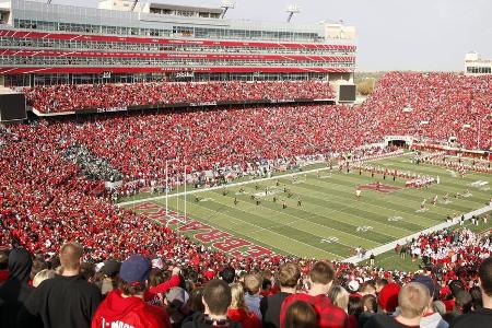 Platz 23: Memorial Stadium, USA - 86.047