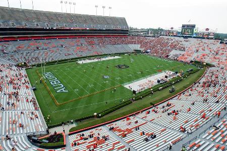 Platz 20: Jordan–Hare Stadium, USA - 87.451